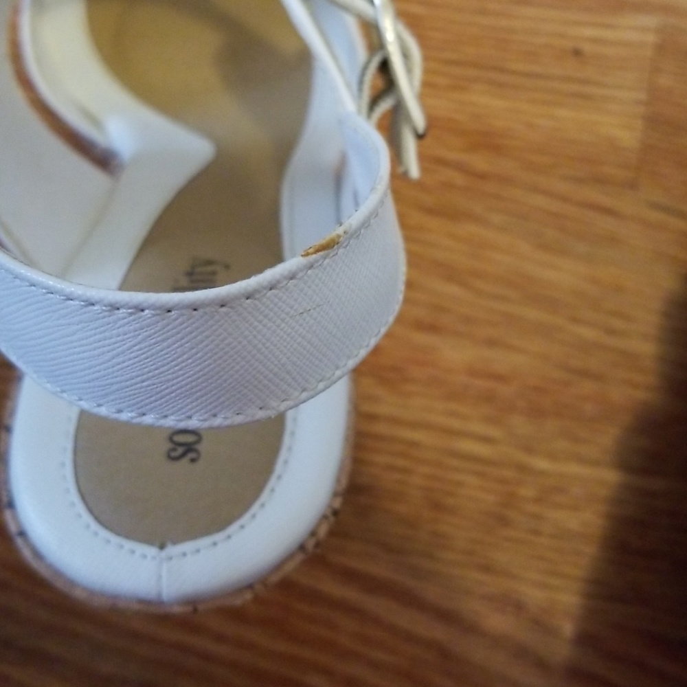 White Heeled Shoes - Picture 5 of 5